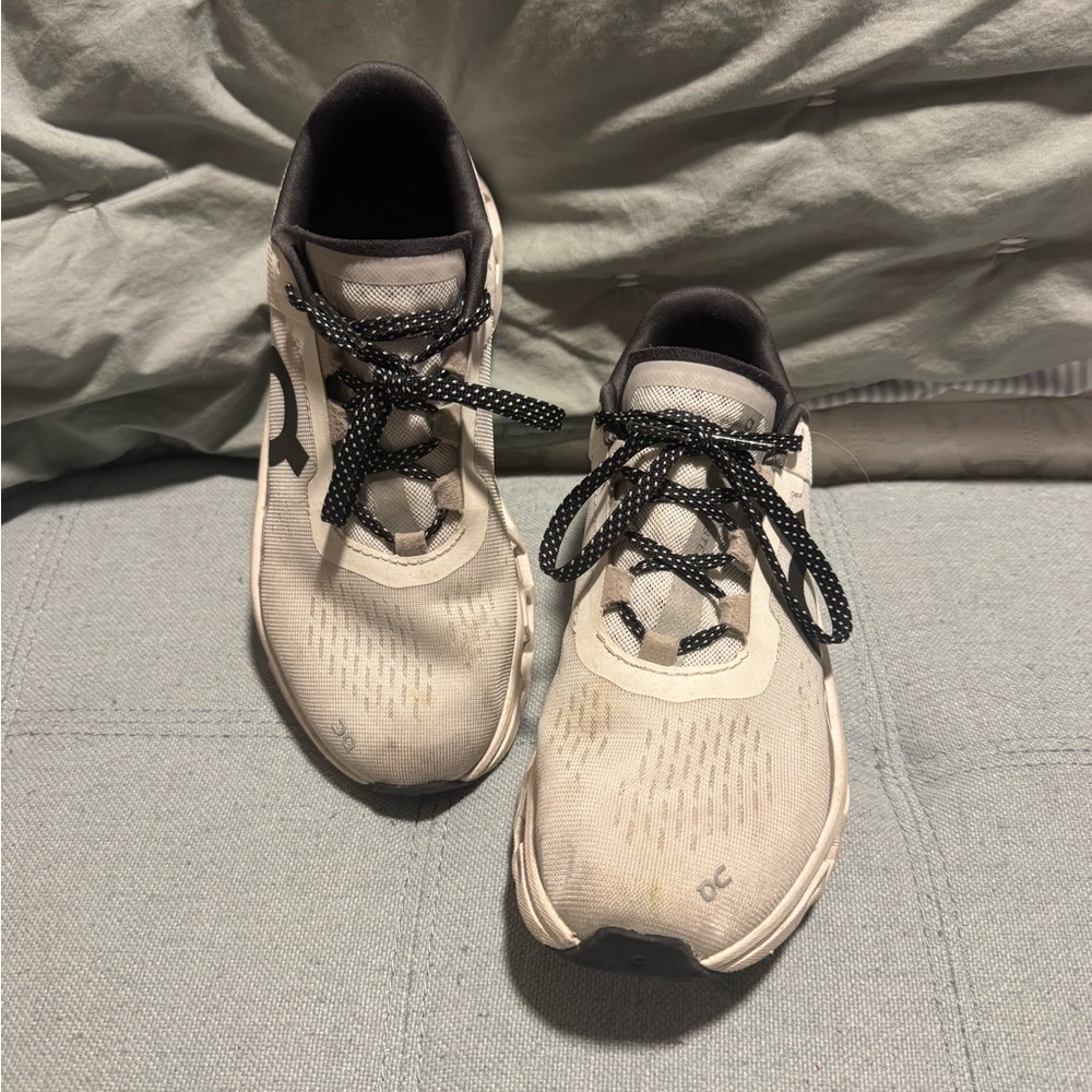 On Running Cloudmonster Sneaker
